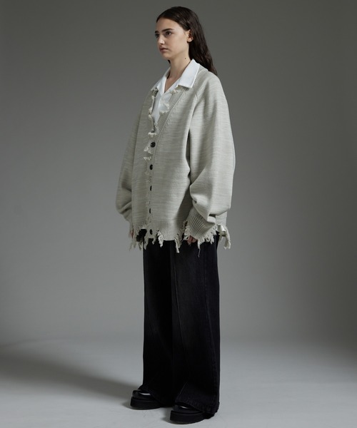 cussil（クシル）の「【cussil/クシル】プレーティング天竺アンチピリングルーズシルエットダメージカーディガン（カーディガン/ボレロ・メンズ・チャコールグレー/ワインレッド/オフホワイト/ライトグレー/ブラック/グレー/ダークグリーン・M/L/S/XS）」の10枚目の写真
