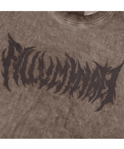 ALAND(エーランド)の「【UNISEX】Filluminate/GOTH LOGO T(Tシャツ/カットソー・メンズ・チャコール/ブラウン・MEDIUM/SMALL)」の10枚目の写真