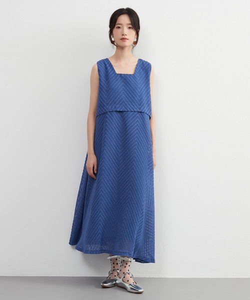 【セール】ジャガードシフォンレイヤード風フレアワンピース（ワンピース）｜On One's Own（オンワンズオン）