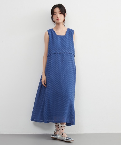 【セール】ジャガードシフォンレイヤード風フレアワンピース（ワンピース）｜On One's Own（オンワンズオン）