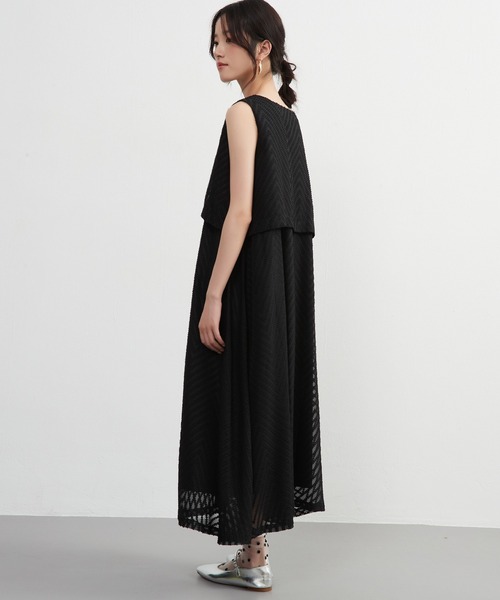 【セール】ジャガードシフォンレイヤード風フレアワンピース（ワンピース）｜On One's Own（オンワンズオン）