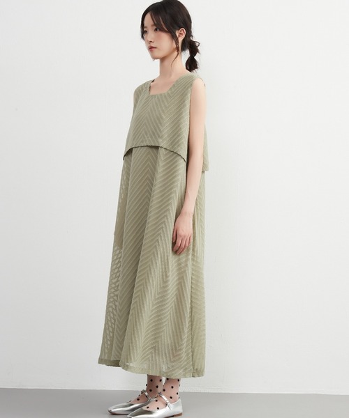 【セール】ジャガードシフォンレイヤード風フレアワンピース（ワンピース）｜On One's Own（オンワンズオン）