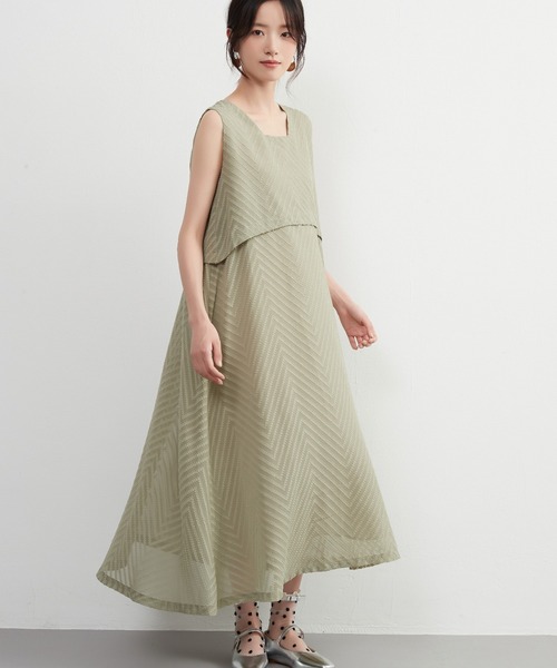 【セール】ジャガードシフォンレイヤード風フレアワンピース（ワンピース）｜On One's Own（オンワンズオン）