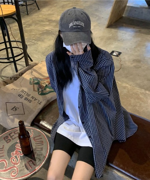 MEMECLE（メメクル）の「【 MEMECLE / メメクル 】オーバーサイズ チェック　ルーズシルエットシャツ（シャツ/ブラウス・レディース・ネイビー・L/M）」の3枚目の写真