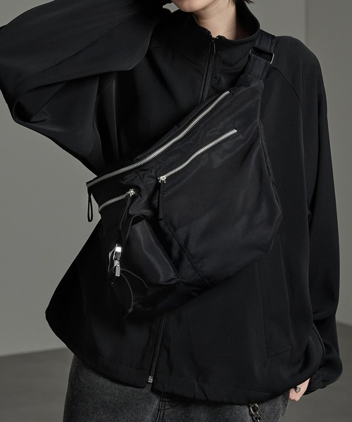 CIYOT（シヨウト）の「【CIYOT-シヨウト-】ファンクショナルポケット撥水ボディショルダーバッグ（ショルダーバッグ・メンズ・ブラック・FREE）」の5枚目の写真