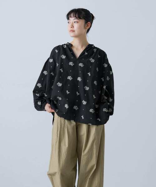 クリスマス特集2025 かぐれ（カグレ）の「クロスステッチスモックブラウス（Tシャツ トップス