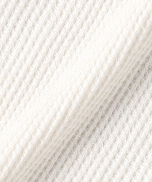 HANES(ヘインズ)の「【HANES】サーマルクルーネック長袖シャツ(Tシャツ/カットソー・メンズ・ブラック/ホワイト・M/L/XL)」の7枚目の写真