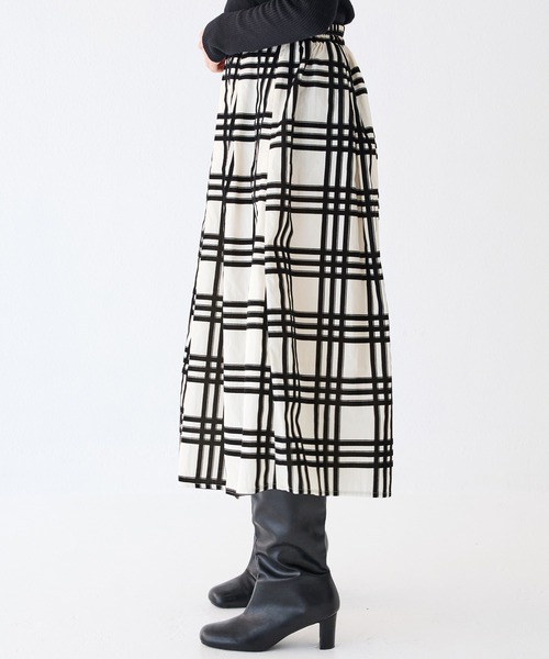 INCEDE（インシード）の「フロッキープリント ナイロンタックスカート（スカート・レディース・ブラック/ホワイト/オフホワイト・M/LL/L）」の16枚目の写真