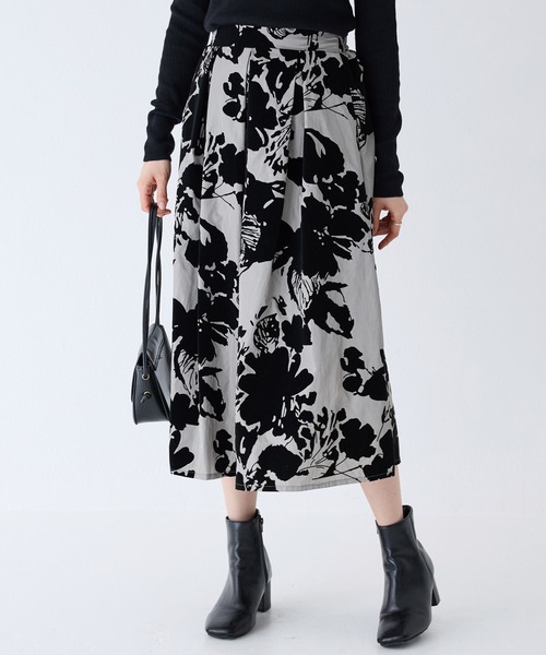 INCEDE（インシード）の「フロッキープリント ナイロンタックスカート（スカート・レディース・ブラック/ホワイト/オフホワイト・M/LL/L）」の5枚目の写真
