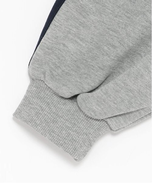 LOVETOXIC(ラブトキシック)の「【LTXC】ラインクロップドトレーナー(スウェット・キッズ・オフホワイト/カーキ/トップグレー/ブラック・L/M/S)」の18枚目の写真