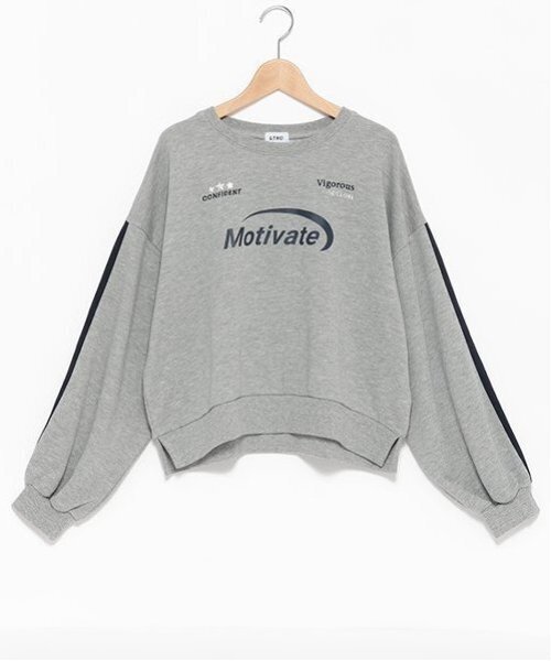 LOVETOXIC(ラブトキシック)の「【LTXC】ラインクロップドトレーナー(スウェット・キッズ・オフホワイト/カーキ/トップグレー/ブラック・L/M/S)」の14枚目の写真