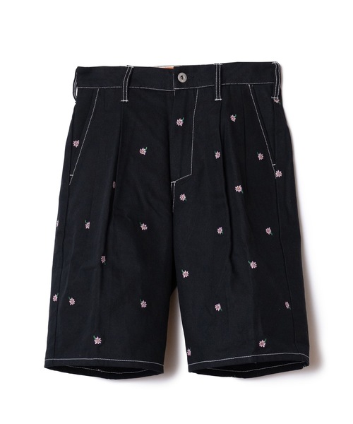 NON TOKYO(ノントーキョー)の「FLOWER EMBROIDERY TUCK SHORTS( feat.UNIVERSALOVERALL)(その他パンツ・レディース・キャメル/アイボリー/ブラック・1/2)」の12枚目の写真