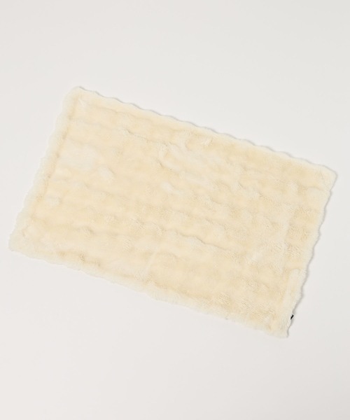 LAKOLE(ラコレ)の「ファーブランケット / 151422(ブランケット・レディース・ホワイト/ブラック/グレー・FREE)」の5枚目の写真