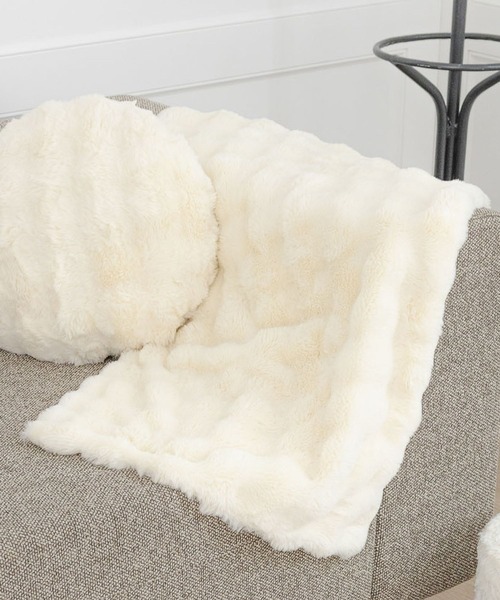 LAKOLE(ラコレ)の「ファーブランケット / 151422(ブランケット・レディース・ホワイト/ブラック/グレー・FREE)」の15枚目の写真