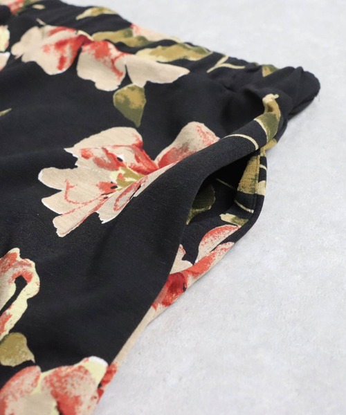 antiqua(アンティカ)の「花柄スカート(スカート・レディース・ブラック×レッド/ブラック×ベージュ・ONESIZE)」の13枚目の写真