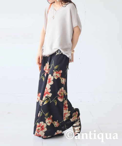 antiqua(アンティカ)の「花柄スカート(スカート・レディース・ブラック×レッド/ブラック×ベージュ・ONESIZE)」の4枚目の写真