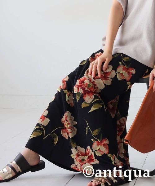 antiqua(アンティカ)の「花柄スカート(スカート・レディース・ブラック×レッド/ブラック×ベージュ・ONESIZE)」の5枚目の写真