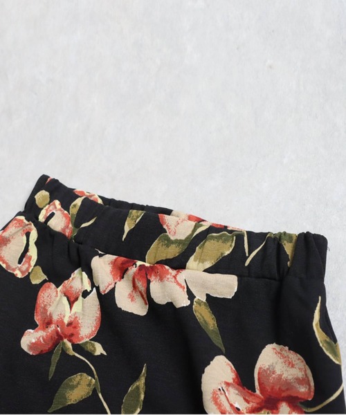 antiqua(アンティカ)の「花柄スカート(スカート・レディース・ブラック×レッド/ブラック×ベージュ・ONESIZE)」の12枚目の写真