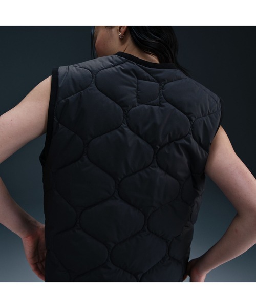 NIKE（ナイキ）の「ナイキ NIKE ナイキ  NSW QLT OPP1 ベスト（ベスト・レディース・オリーブ/ブラック・L/M）」の3枚目の写真