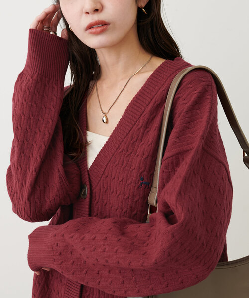 natural couture(ナチュラルクチュール)の「【WEB限定】アニマル刺繍入りケーブルゆるカーデ(カーディガン/ボレロ・レディース・チャコールグレー/アイボリー/グリーン/ボルドー・FREE)」の7枚目の写真