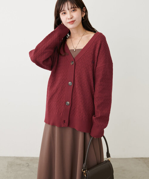 natural couture(ナチュラルクチュール)の「【WEB限定】アニマル刺繍入りケーブルゆるカーデ(カーディガン/ボレロ・レディース・チャコールグレー/アイボリー/グリーン/ボルドー・FREE)」の9枚目の写真