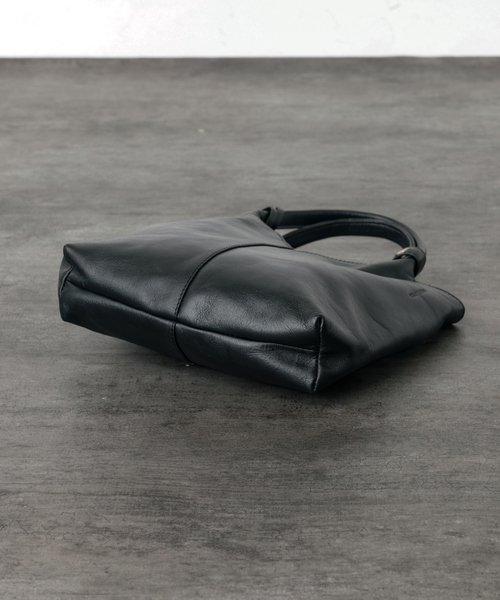 ABAHOUSE（アバハウス）の「【ARUTEMIKA/アルテミカ】real leather スモール2WAYショルダーバッグ（ショルダーバッグ・メンズ・ブラック・フリー）」の11枚目の写真
