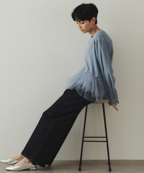 OPAQUE.CLIP（オペークドットクリップ）の「◆チュールドッキング ペプラムブラウス【洗濯機洗い可】（シャツ/ブラウス・レディース・ブラック/ナチュラル/ブルー・38/40/42）」の14枚目の写真