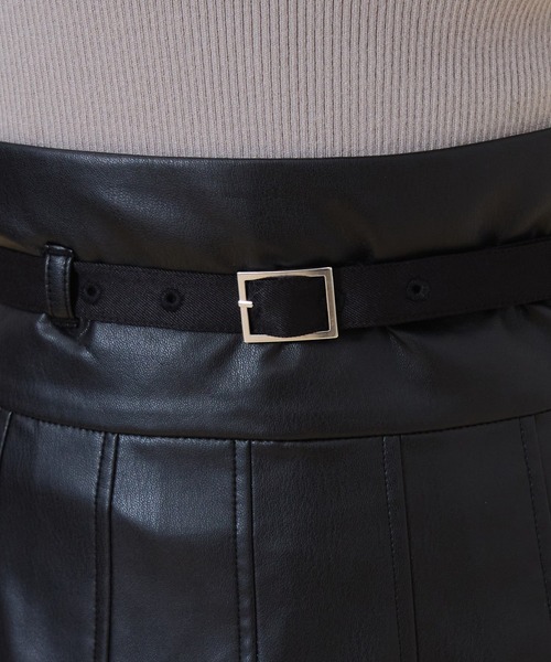 【セール】フェイクレザータックプリーツミニスカート（スカート）｜REDYAZEL（レディアゼル）