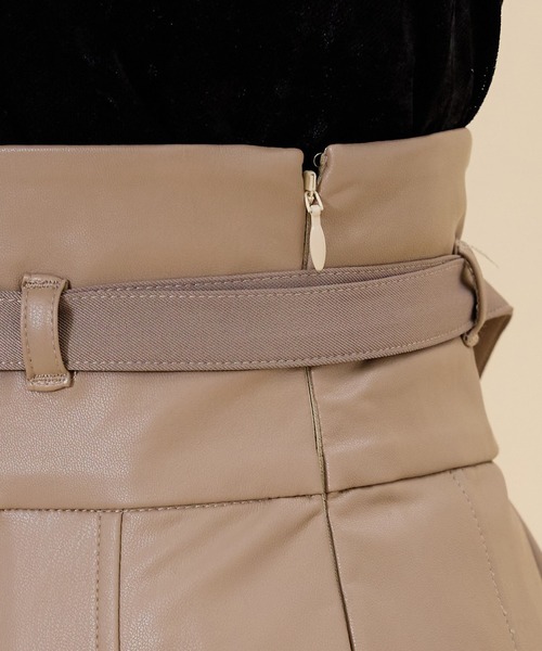 【セール】フェイクレザータックプリーツミニスカート（スカート）｜REDYAZEL（レディアゼル）