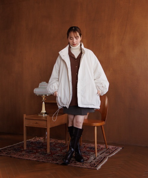 flower（フラワー）の「ユースフルナイロンコート（ナイロンジャケット・レディース・ライトカーキ/アイボリー・FREE）」の4枚目の写真