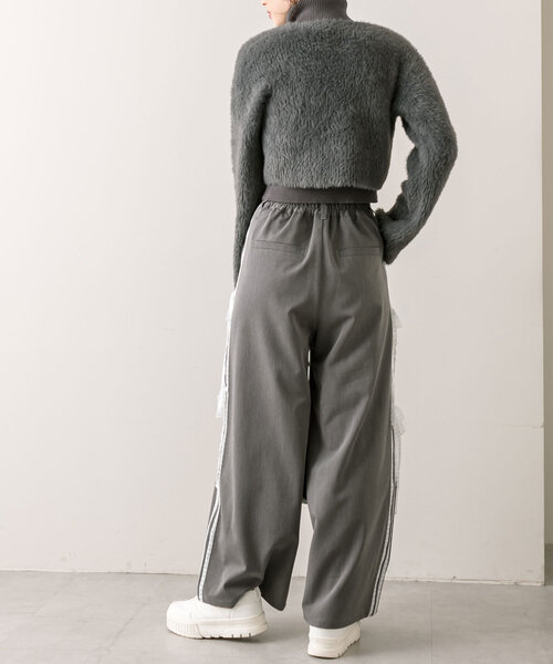 OLIVE des OLIVE（オリーブデオリーブ）の「【セットアイテム】リボンタートル×フェザーカーデセット（アンサンブル・レディース・ピンク/チャコールグレー/オフホワイト/ブラウン・FREE）」の6枚目の写真
