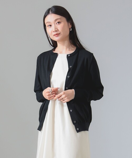 Demi-Luxe BEAMS(デミルクス ビームス)の「【別注】SLOANE / 18ゲージ 天竺 クルーネック カーディガン(ニット/セーター・レディース・カーキ/ブラック・1/2)」の11枚目の写真