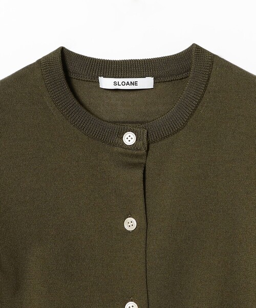 Demi-Luxe BEAMS(デミルクス ビームス)の「【別注】SLOANE / 18ゲージ 天竺 クルーネック カーディガン(ニット/セーター・レディース・カーキ/ブラック・1/2)」の18枚目の写真