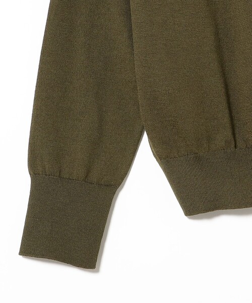Demi-Luxe BEAMS(デミルクス ビームス)の「【別注】SLOANE / 18ゲージ 天竺 クルーネック カーディガン(ニット/セーター・レディース・カーキ/ブラック・1/2)」の19枚目の写真