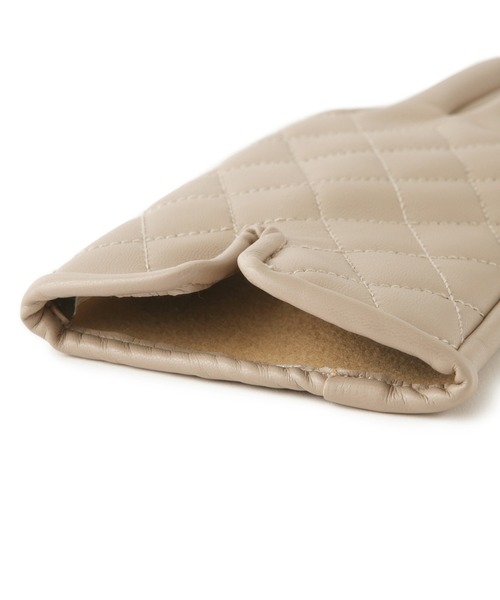 ROPE' PICNIC(ロペピクニック)の「シンセティックレザーキルティンググローブ(手袋・レディース・ベージュ系その他/ブラック・FREE)」の13枚目の写真