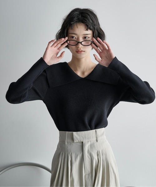 THE YOn（ザヨン）の「ビックカラーリブニットトップス（ニット/セーター・レディース・オフホワイト/グレー/ホワイト×ブラック/ブラック・FREE）」の12枚目の写真