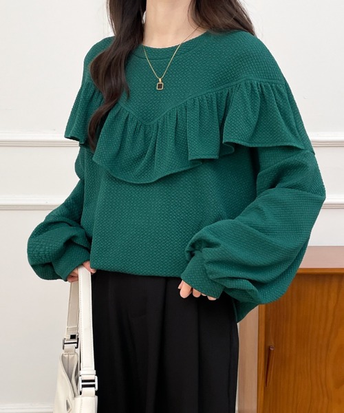 ABITOKYO（アビトーキョー）の「ボリュウームスリーブフリルジャガードプルオーバー（Tシャツ/カットソー・レディース・ベージュ/ブラック/グリーン・M/L/XL）」の3枚目の写真