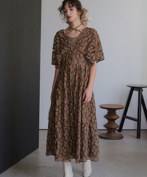 Callarus(カラルス)の「バックリボンデザインスリット起毛レースワンピースドレス〔Callarus〕(ドレス・レディース・ブラック/ブラウン/ベージュ・LL/M/L/3L)」の1枚目の写真