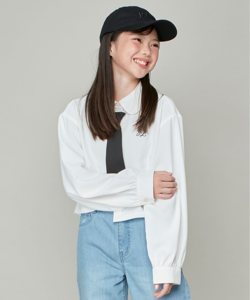 JENNI love(ジェニィラブ)の「チェーンネクタイ付きブラウス(シャツ/ブラウス・キッズ・グレー/オフホワイト/サックスブルー・130cm/140cm/150cm/160cm)」の2枚目の写真
