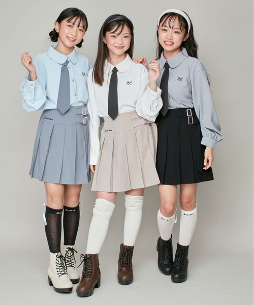 JENNI love(ジェニィラブ)の「チェーンネクタイ付きブラウス(シャツ/ブラウス・キッズ・グレー/オフホワイト/サックスブルー・130cm/140cm/150cm/160cm)」の4枚目の写真