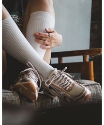 シルバーのスタッズ【STEVE MADDEN】スニーカー シルバーのスタッズ【STEVE MADDEN】スニーカー (Steve Madden