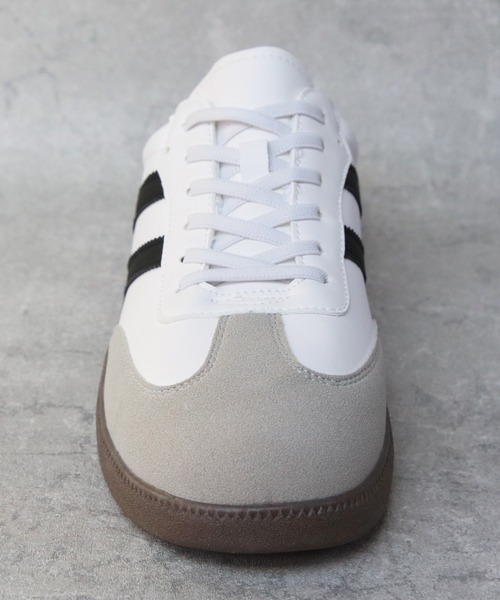 ８(eight)（エイト）の「2本ライン レトロミュールスニーカー（スニーカー・メンズ・ホワイト×ブラック/ブラック×ホワイト・25.0cm/25.5cm/26.0cm/26.5cm/27.0cm/28.0cm）」の21枚目の写真