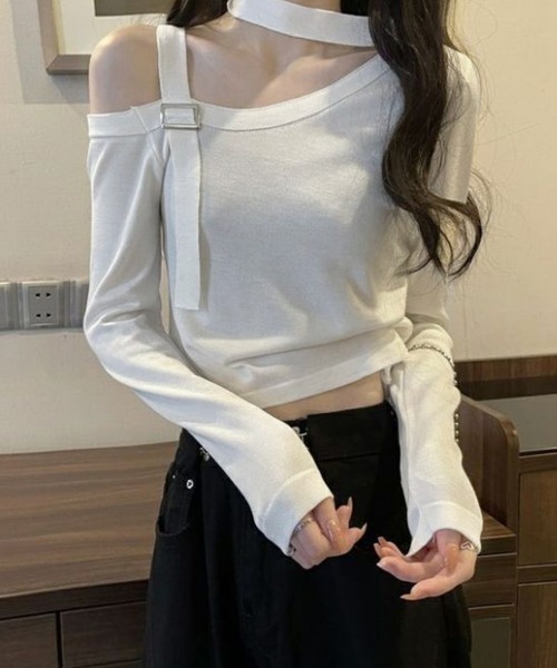 Miniministore(ミニミニストア)の「チョーカー風 無地 薄手 肩出しトップス(Tシャツ/カットソー・レディース・ブラック/ホワイト・FREE)」の1枚目の写真