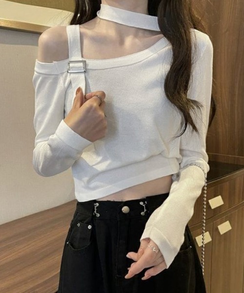 Miniministore(ミニミニストア)の「チョーカー風 無地 薄手 肩出しトップス(Tシャツ/カットソー・レディース・ブラック/ホワイト・FREE)」の7枚目の写真
