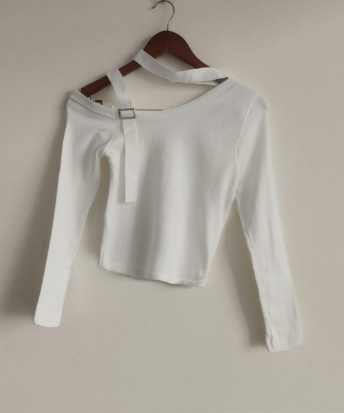 Miniministore(ミニミニストア)の「チョーカー風 無地 薄手 肩出しトップス(Tシャツ/カットソー・レディース・ブラック/ホワイト・FREE)」の13枚目の写真