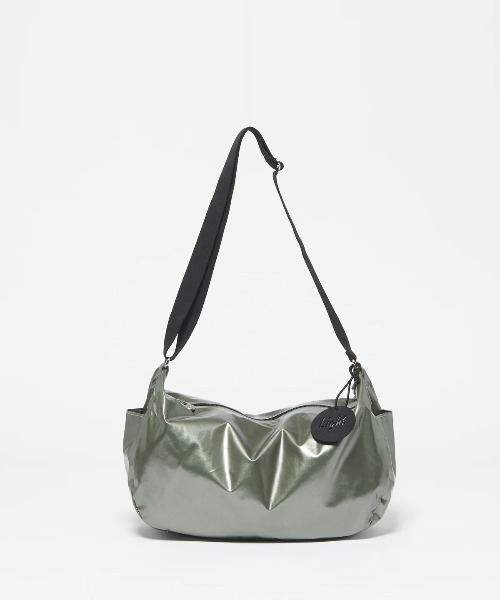 Jack Gomme（ジャックゴム）の「【JACK GOMME/ジャックゴム】メッセンジャー　ショルダーバッグ LIRIS（ショルダーバッグ・レディース・ゴールド/ライトブルー/ホワイト/レッド/ブラック/カーキ/ブルー/ライトイエロー/ブラウン/ガンメタ・FREE）」の18枚目の写真