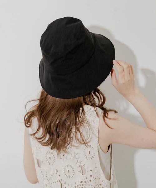 SMELLY（スメリー）の「『撥水/UVカット』ハッスイドロストバケットハット（ハット・レディース・カーキ/アイボリー/ブラック・-）」の18枚目の写真