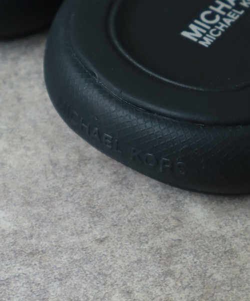 MICHAEL KORS(マイケルコース)の「【MICHAEL KORS/マイケルコース】 RAELYNN DARBY / レイリン ダービー スライド サンダル(サンダル・レディース・ブラック/ベージュ・23cm/23.5cm)」の16枚目の写真
