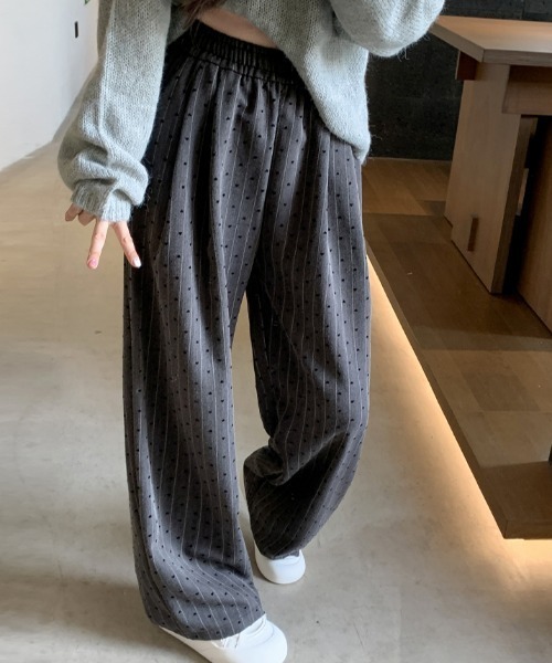 Mejoul（メジュール）の「ハートストライプ柄イージーパンツ（その他パンツ・レディース・ライトグレー/ブラウン/グレー・M/L）」の10枚目の写真