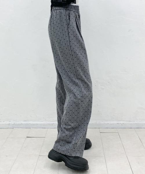 Mejoul（メジュール）の「ハートストライプ柄イージーパンツ（その他パンツ・レディース・ライトグレー/ブラウン/グレー・M/L）」の21枚目の写真